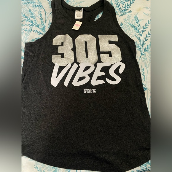 Pink - Picture 4 of 5